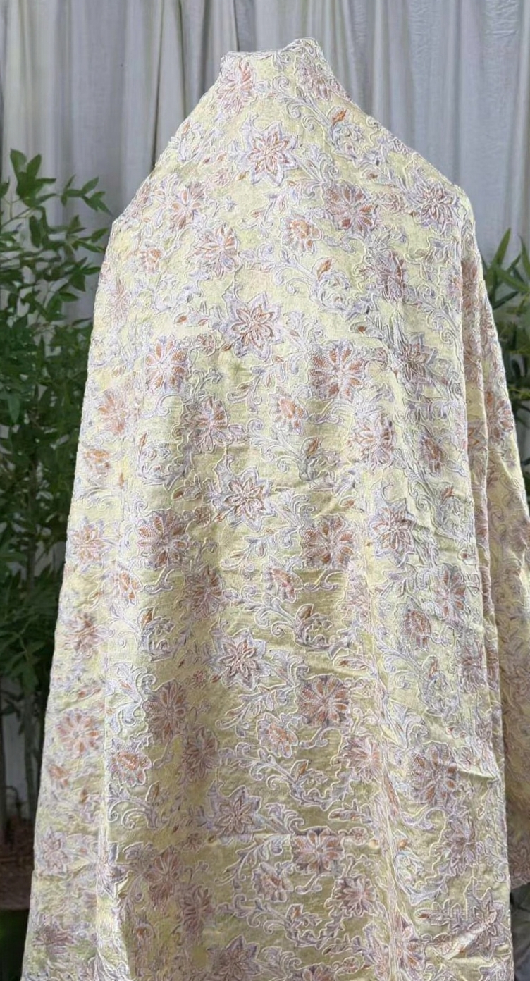 embroidery p24